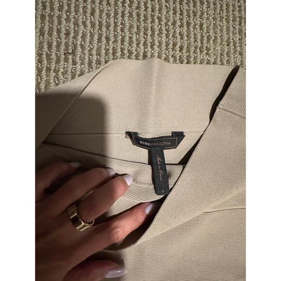 BCBGMaxazria Mini Bandage Skirt in Khaki Small Size NWT - Picture 6 of 9
